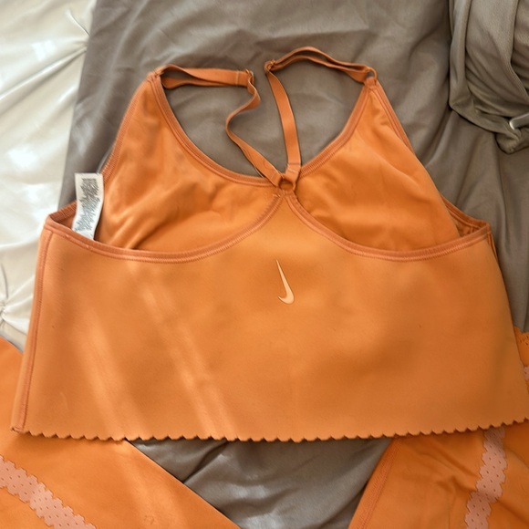 Nike workout set - Picture 2 of 5